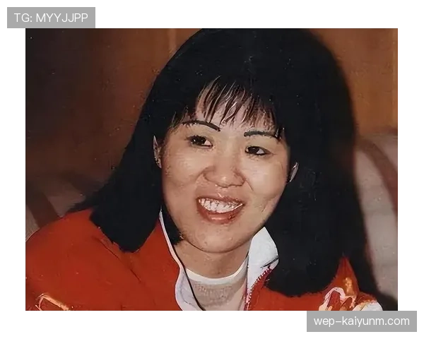 如果郎平开生活博主，早饭像布阵、衣橱像奖杯柜，这种有钱有规矩的日常我看不下去